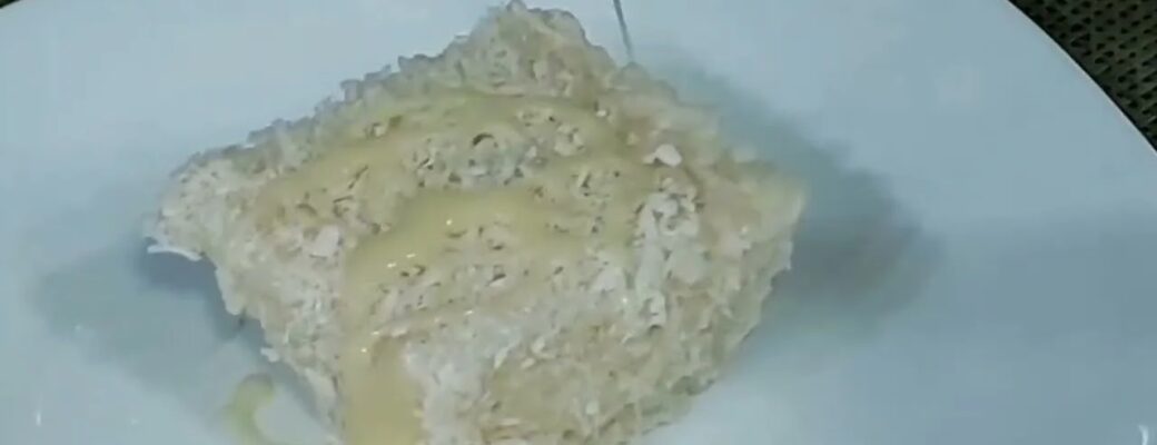 O Cuscuz Tapioca Com Coco Cremoso Fácil E Gelado é Uma Sobremesa Tradicional, Leve E...