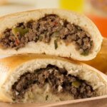 A Esfiha De Carne Refogada Fácil E Saborosa é Perfeita Para Festas E Lanches, Com...