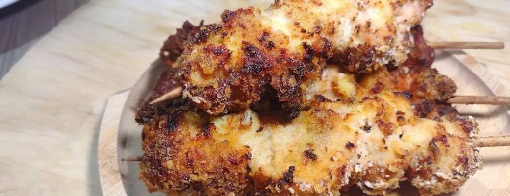 A Receita Espetinho De Frango Empanado Airfryer Crocante Fácil Ensina Como Fazer Um Frango Empanado...