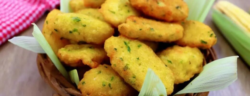 Receita Fácil De Bolinho De Milho Com Poucos Ingredientes....