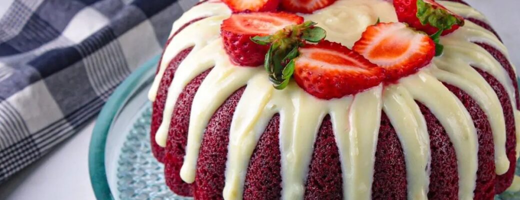 Receita De Red Velvet Com Massa úmida E Cobertura Cremosa De Cream Cheese....