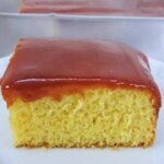 Bolo De Fubá Fofinho Com Calda Cremosa De Goiabada Irresistível....