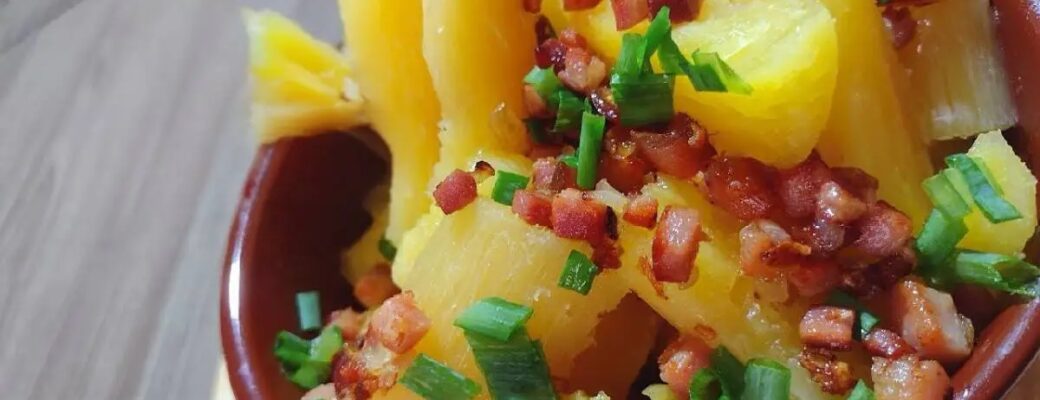 Mandioca Bacon Churrasco Fácil Saborosa é O Acompanhamento Perfeito Para Carnes, Feita Com Poucos Ingredientes...