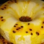 Pudim De Maracujá Sem Forno Decorado Com Calda...
