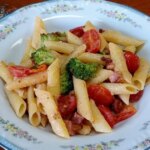 Macarrão Com Bacon E Brócolis Fácil, Rápido E Cheio De Sabor Para Seu Almoço....