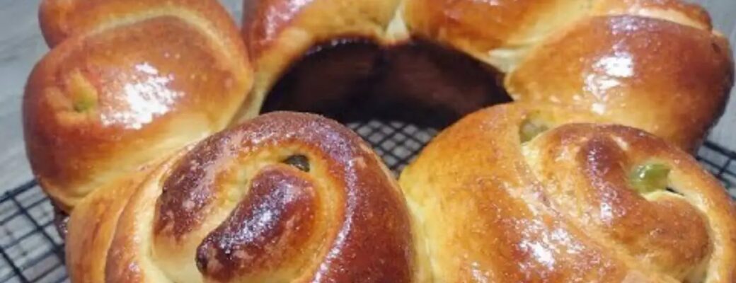 A Rosca De Frutas Tradicional Da Rainha Fácil é Perfeita Para O Café Da Tarde,...