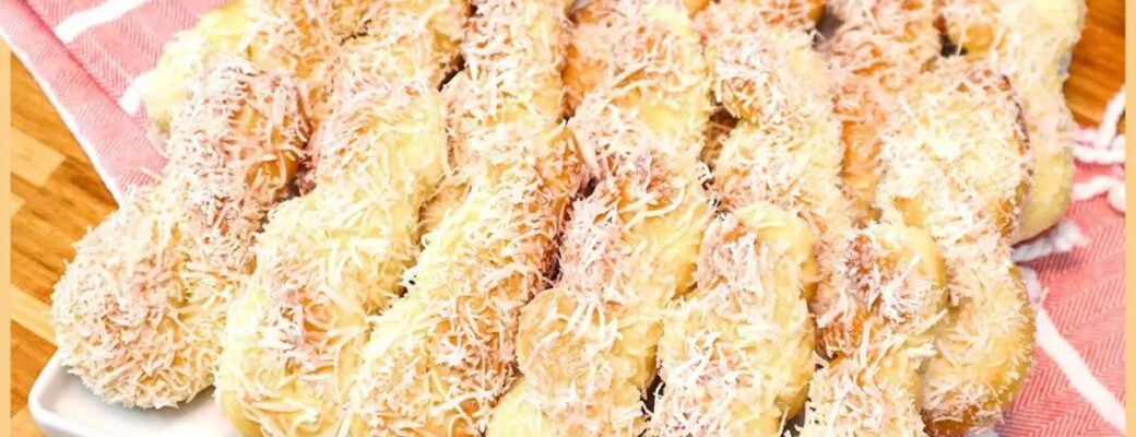 Rosquinhas De Coco Fofinhas, Com Cobertura De Leite Condensado....