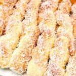 Rosquinhas De Coco Fofinhas, Com Cobertura De Leite Condensado....