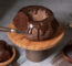 Bolo De Chocolate Com Recheio De Leite Condensado Que Derrete Na Boca