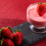 Mousse De Morango Leve, Aerada E Cheia De Sabor Natural