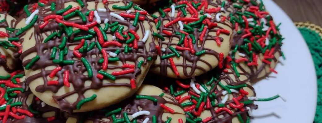 A Bolacha Alemã Macia Com Sabor De Natal é Ideal Para As Festas De Fim...