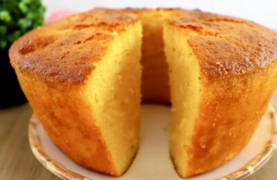 Receita Prática De Bolo De Milho De Latinha No Liquidificador, Bem Fofinho E úmido....
