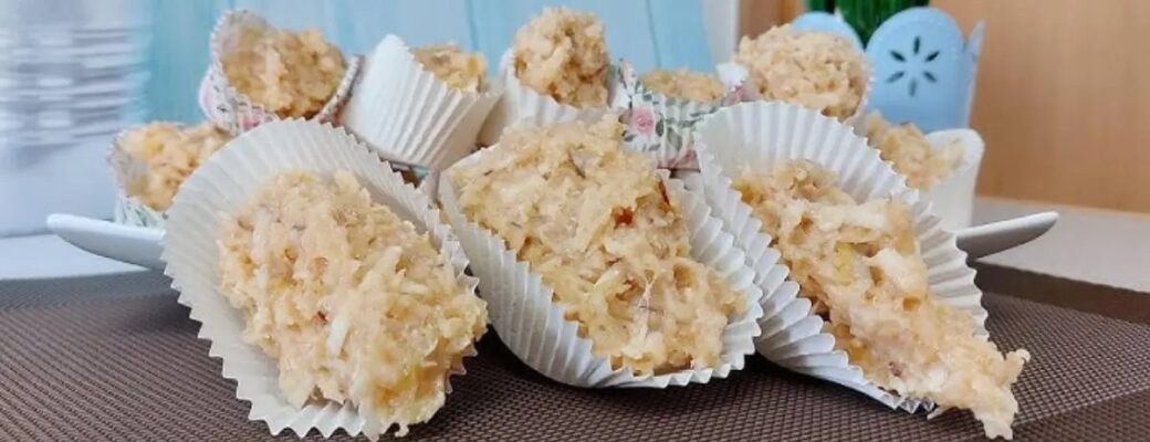 Cocada Cremosa Com Abacaxi E Ganache Deliciosa é Uma Sobremesa Fácil, Refrescante E Cheia De...