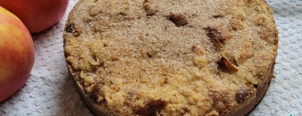 Cuca De Maçã Verde Com Farofa Crocante Deliciosa é Um Bolo Perfeito Com Toque De...