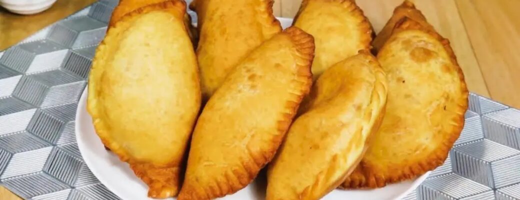 Fogazza Frita Com Calabresa E Queijo Super Fácil De Preparar....