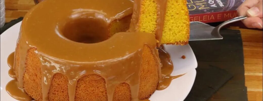 Esse Bolo De Cenoura Com Doce De Leite Vai Te Fazer Esquecer O De Chocolate!