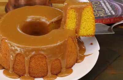 Esse Bolo De Cenoura Com Doce De Leite Vai Te Fazer Esquecer O De Chocolate!
