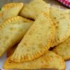 Receita Econômica E Fácil De Pastel Com Apenas Dois Ingredientes....