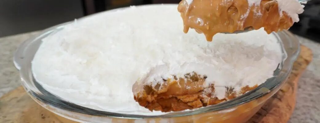 Camadas De Creme, Abacaxi Cozido E Chantilly Gelado....