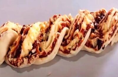 Rosca Doce Romeu E Julieta Com Massa Macia Leve Une Goiabada E Queijo Em Uma...
