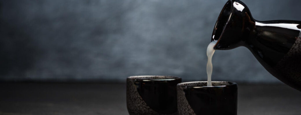 Saquê Uma Bebida Tradicional Japonesa Versátil E Perfeita Para Drinks E Harmonizações