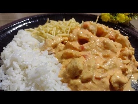 O Strogonoff Cremoso Frango Fácil Com Champignon é Uma Receita Rápida, Prática E Deliciosa Para...