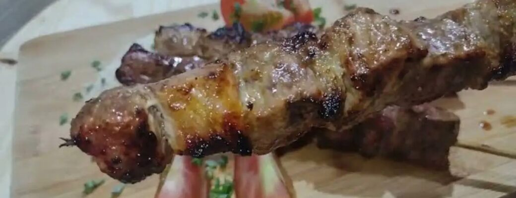 Aprenda O Tempero De Espetinho Para Churrasco Fácil E Caseiro Que Deixa A Carne Suculenta,...