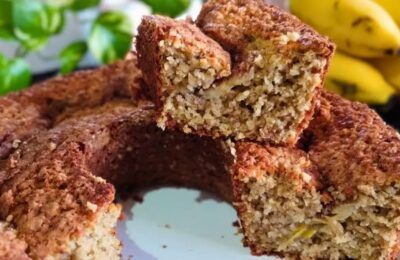 Bolo De Banana Fofinho Feito Sem Farinha De Trigo....