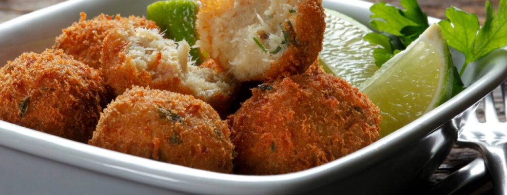 Bolinho De Peixe Crocante Por Fora E Macio Por Dentro, Com Sabor De Litoral E Reunião Em Família