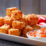 Dadinho De Tapioca Crocante Por Fora E Macio Por Dentro Com Queijo Coalho E Sabor Irresistível