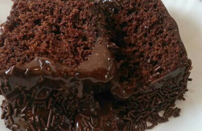 Bolo De Chocolate Com Brigadeiro De Panela Não Precisa Falar Mais Nada