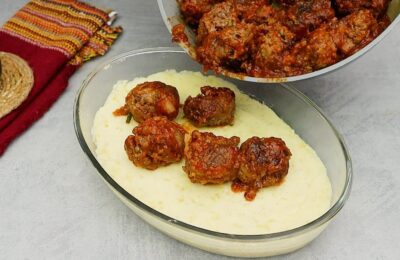 Almôndegas Com Purê De Batata Gratinado é Uma Receita Irresistível, Cremosa E Fácil Que Vai...