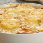 A Batata Com Sardinha Assada E Queijo Derretido é Prática, Saborosa E Perfeita Para O...
