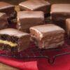Bolo Pão De Mel Com Doce De Leite Cremoso é A Receita Ideal Para Surpreender...