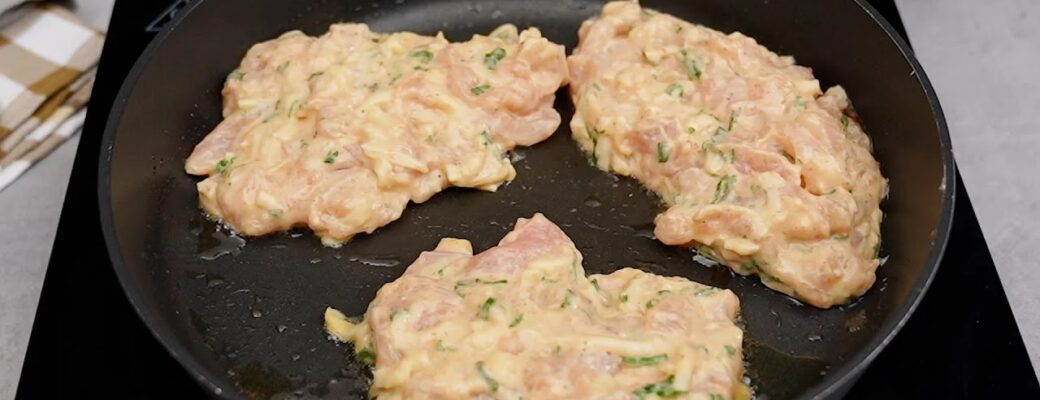 Costeleta De Frango Cremosíssima Com Maionese E Queijo é Prática, Suculenta E Irresistível. Receitinha Fácil...