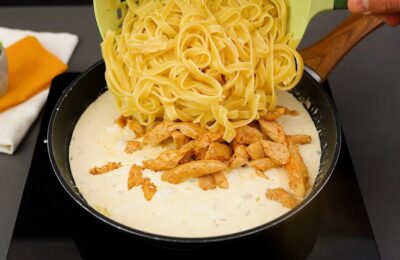 Fettuccine Cremoso Com Frango E Cogumelos