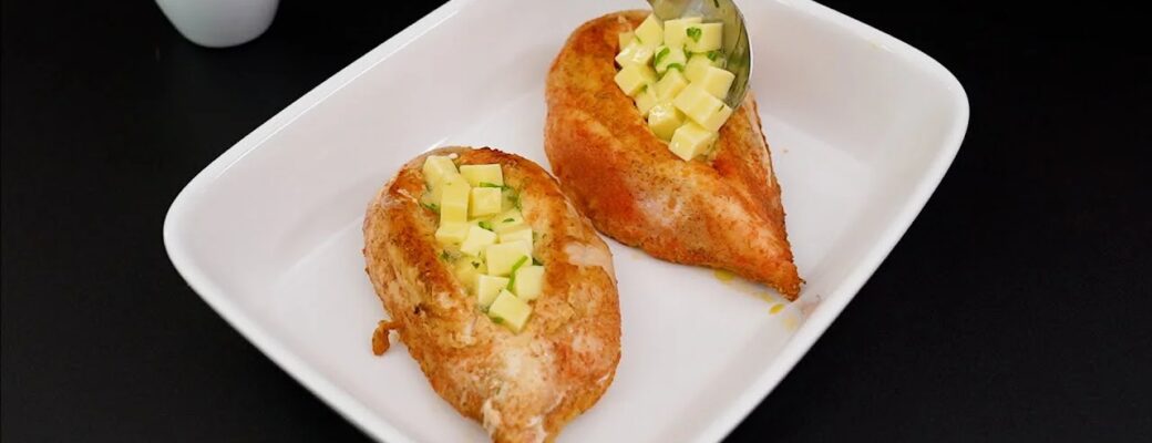 Filé De Frango Recheado Com Queijo Derretido