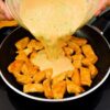 Frango Ao Molho Cremoso Com Requeijão E Ovo é Uma Receita Deliciosa E Rápida Para...