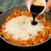 Lombo Com Arroz Cremoso E Colorido Na Panela é A Receita Fácil E Completa Que...