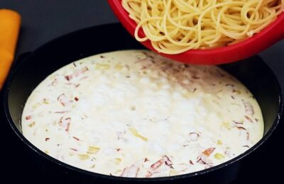 Macarrão Com Bacon E Molho Cremoso Branco é Fácil E Pronto Em Minutos! Receita Ideal...