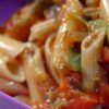 O Macarrão Com Berinjela E Molho De Tomate é Leve, Fácil E Surpreendente. Receita Simples...