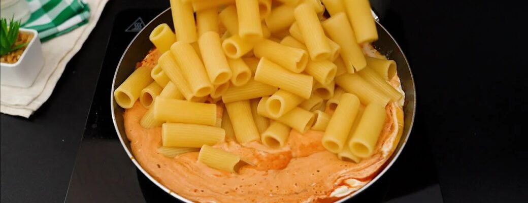 O Macarrão Cremoso Com Toque De Chef Delicioso é Fácil De Fazer E Fica Com...