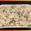 Macarrão Três Queijos Cremoso Com Carne Suculenta E Muito Sabor....