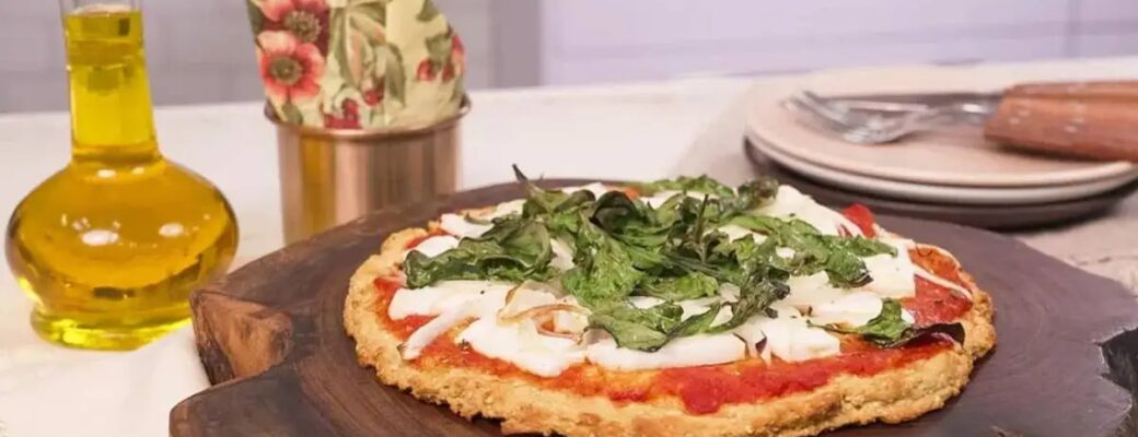 A Pizza De Frango Com Massa De Batata-Doce E Aveia é Leve, Nutritiva E Deliciosa....