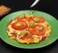 A Pizza De Frango Desfiado Com Tomate E Queijo é Rápida, Cremosa E Fácil De...