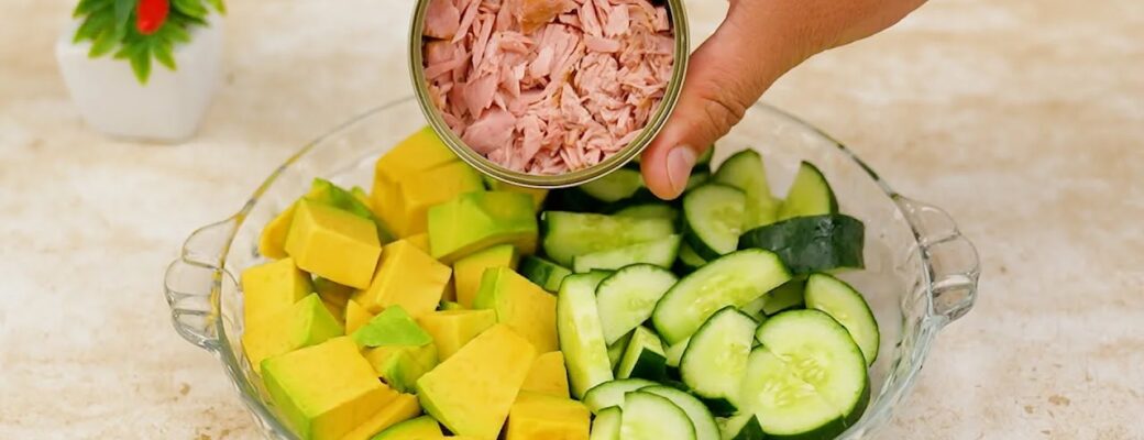 Salada De Pepino Com Abacate E Atum