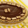 Travessa Cremosa De Chocolate, Amendoim E Caramelo Tipo Snickers....
